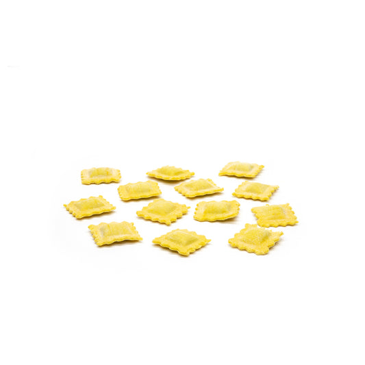 Basilikum-Raviolini im Safranteig