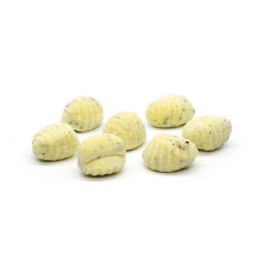Kartoffel-Gnocchi mit Zitronenschale und Zitronenmelisse